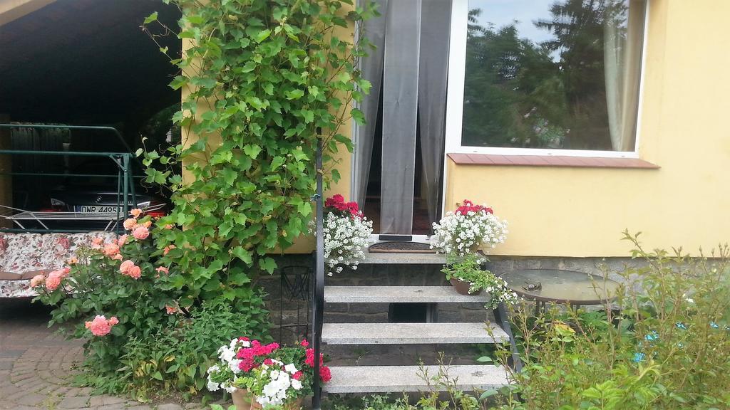 Sloneczne Apartamenty Sobótka エクステリア 写真